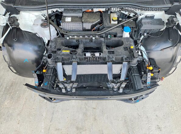 1V2CRPE82SC007848 2025 VOLKSWAGEN ID.4 White Engine compartment view