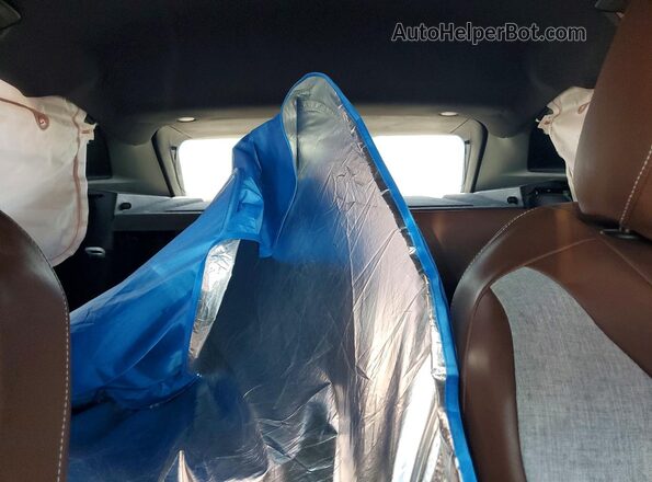 1V2CRPE84RC000913 2024 VOLKSWAGEN ID.4 White Widok tylnych siedzeń