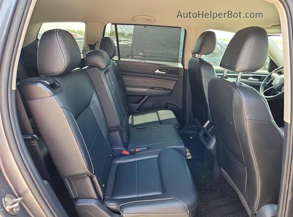 1V2DP2CA2NC516104 2022 VOLKSWAGEN ATLAS Gray Rear interior view