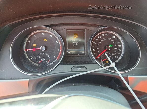 1V2DP2CAXJC597184 2018 VOLKSWAGEN ATLAS Black ხელსაწყოთა პანელის ხედი