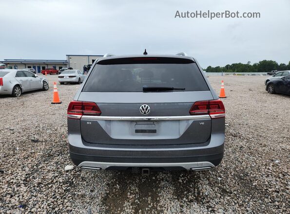 1V2DR2CA0JC533150 2018 VOLKSWAGEN ATLAS Gray Вид ззаду