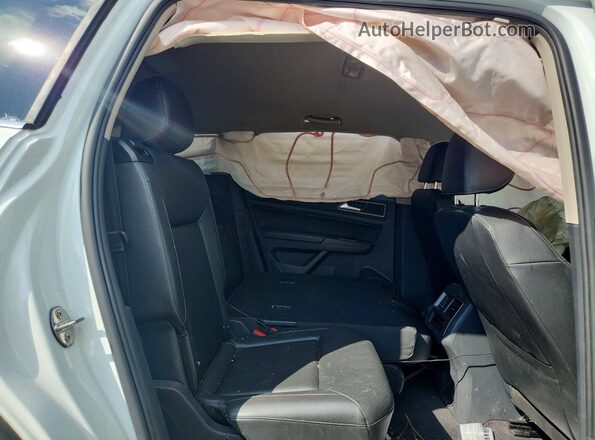 1V2DR2CA2JC533537 2018 VOLKSWAGEN ATLAS White Widok tylnych siedzeń