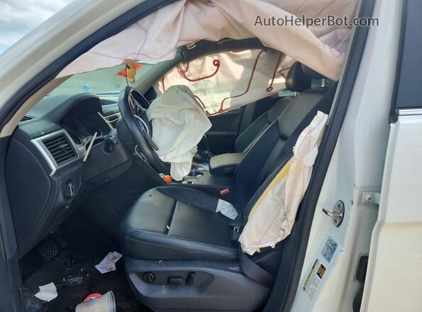 1V2DR2CA2JC533537 2018 VOLKSWAGEN ATLAS White Widok wnętrza z przodu