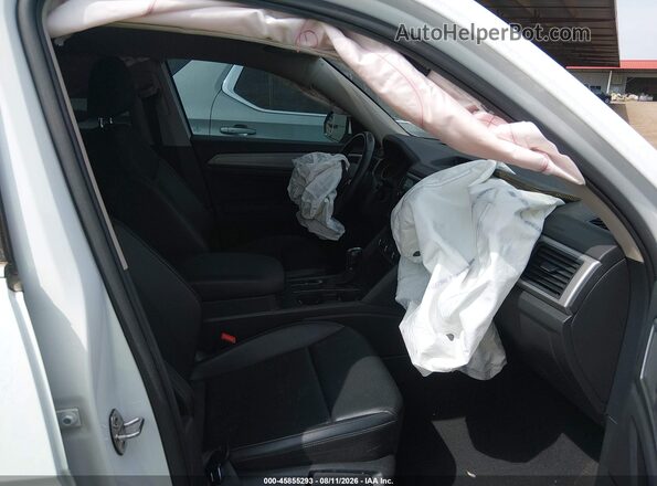 1V2DR2CA5KC594222 2019 VOLKSWAGEN ATLAS White Front interior view