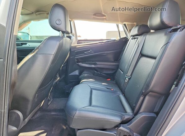 1V2DR2CA8KC590083 2019 VOLKSWAGEN ATLAS Серебряный Вид задней части салона