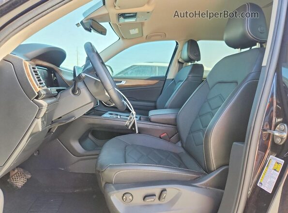 1V2DR2CAXRC606990 2024 VOLKSWAGEN ATLAS Black Front interior view