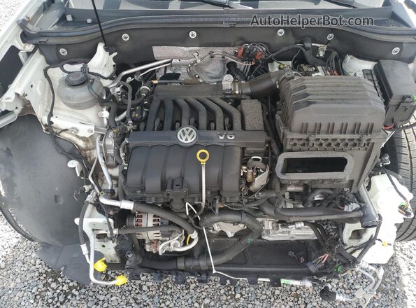 1V2ER2CA1KC587093 2019 VOLKSWAGEN ATLAS White უკანა სალონის ხედი