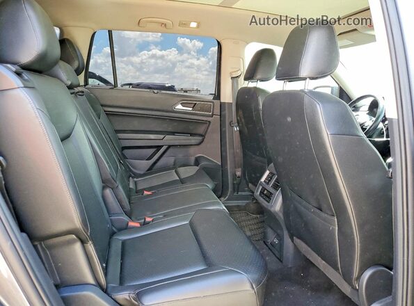1V2ER2CA2KC506716 2019 VOLKSWAGEN ATLAS Gray Vista interior trasera