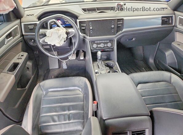 1V2FE2CA4MC234883 2021 VOLKSWAGEN ATLAS Gray Widok deski rozdzielczej