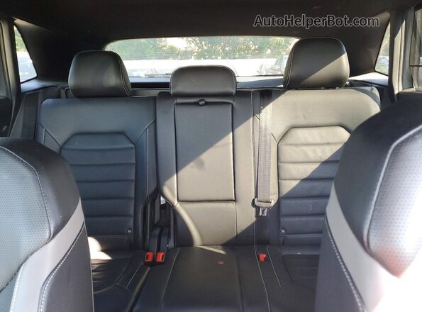 1V2FE2CA5PC228644 2023 VOLKSWAGEN ATLAS Gray Rear seats view