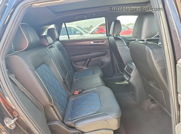 1V2FE2CA7RC261910 2024 VOLKSWAGEN ATLAS Black Vista interior trasera