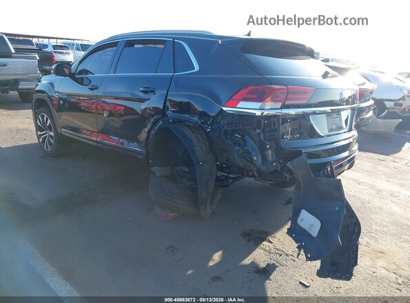 1V2FE2CA8NC207803 2022 VOLKSWAGEN ATLAS Black Widok z przodu