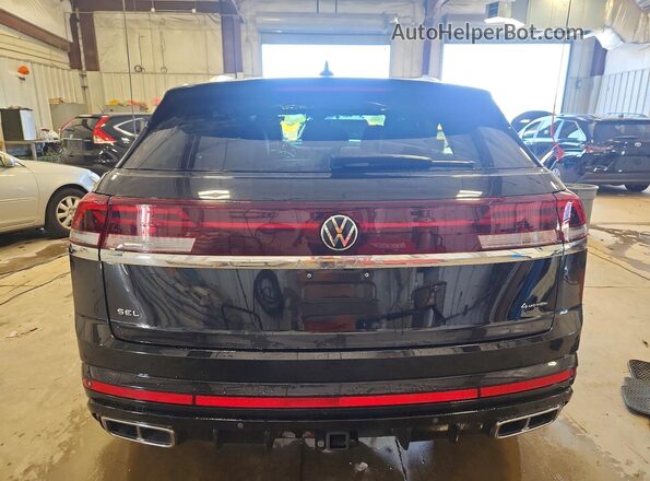1V2FE2CA9RC207914 2024 VOLKSWAGEN ATLAS Black Widok z tyłu