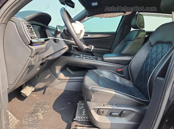 1V2FE2CA9RC207914 2024 VOLKSWAGEN ATLAS Black Widok wnętrza z przodu