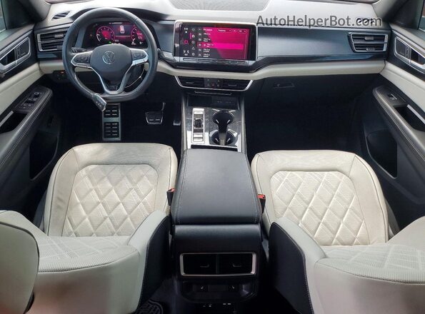 1V2FE2CAXRC208375 2024 VOLKSWAGEN ATLAS Red Dashboard view