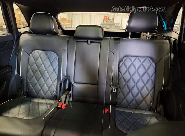 1V2FE2CAXRC236404 2024 VOLKSWAGEN ATLAS Black უკანა სავარძლების ხედი