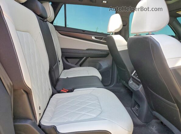 1V2FE2CAXSC221665 2025 VOLKSWAGEN ATLAS Black Rear seats view