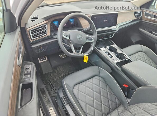 1V2FN2CA6TC532320 2026 VOLKSWAGEN ATLAS White Widok deski rozdzielczej