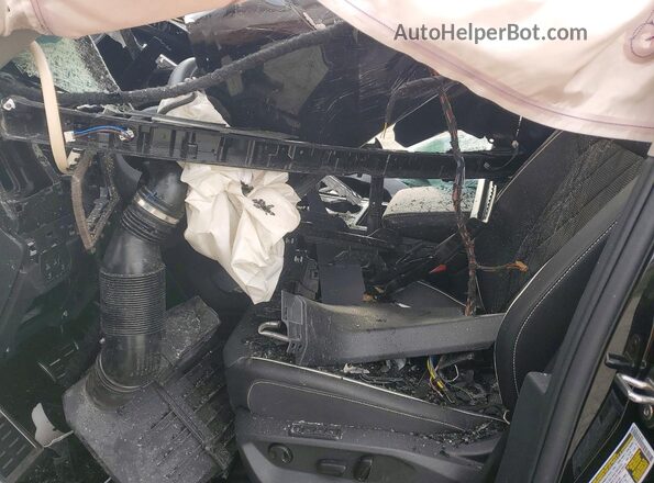 1V2FN2CA7TC517776 2026 VOLKSWAGEN ATLAS Black Вид салону спереду