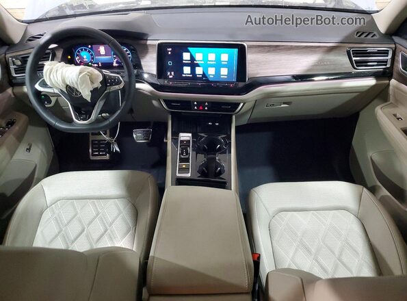 1V2FR2CA4SC555453 2025 VOLKSWAGEN ATLAS Gray Widok deski rozdzielczej