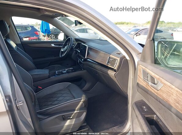 1V2FR2CA5RC545511 2024 VOLKSWAGEN ATLAS Silver Widok wnętrza z przodu