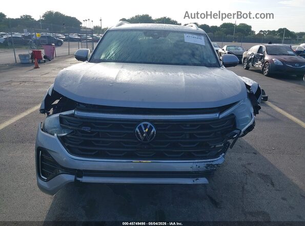 1V2FR2CA5RC545511 2024 VOLKSWAGEN ATLAS Silver Widok wnętrza z tyłu