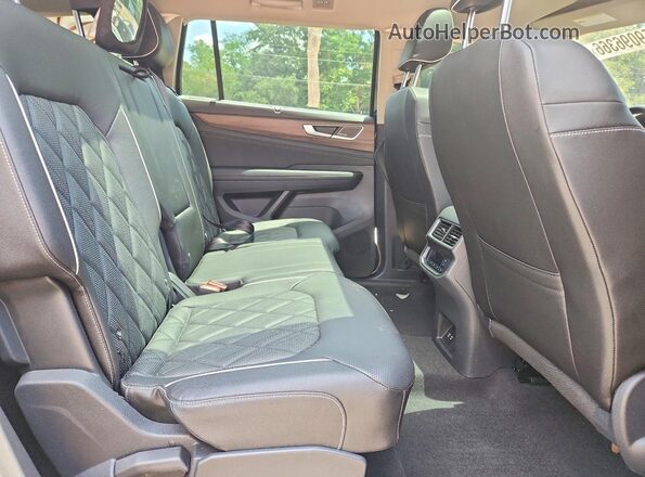 1V2FR2CA6SC546530 2025 VOLKSWAGEN ATLAS Black უკანა სალონის ხედი