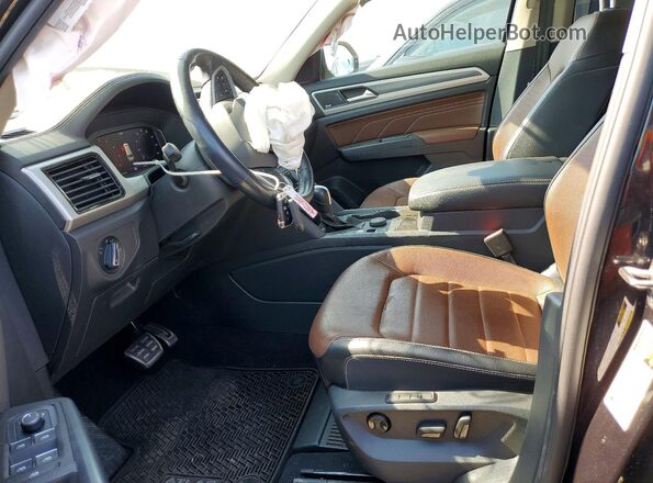1V2FR2CA8PC527467 2023 VOLKSWAGEN ATLAS Black Вид салону спереду