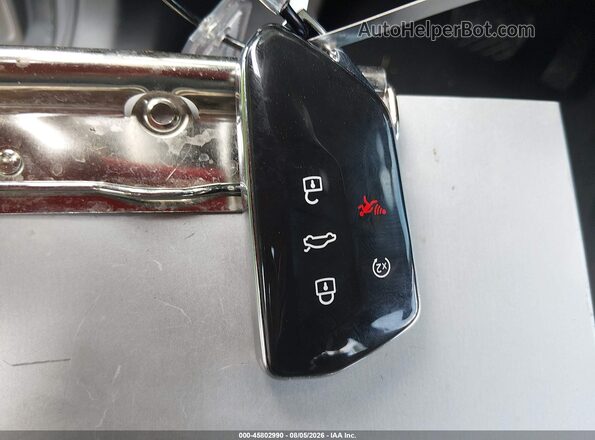 1V2HC2CA3TC233138 2026 VOLKSWAGEN ATLAS Silver Vista del salpicadero