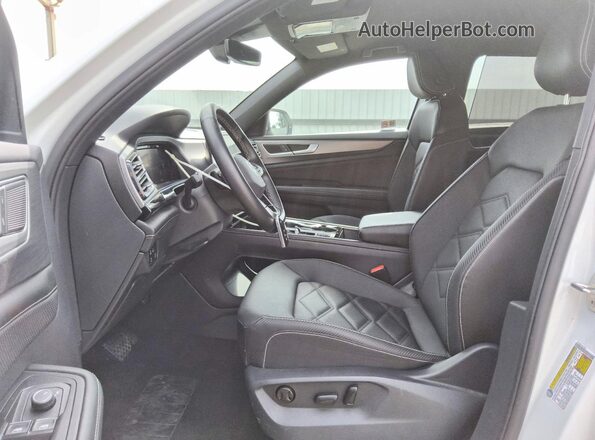 1V2HE2CA0SC206777 2025 VOLKSWAGEN ATLAS White Vista de la etiqueta del VIN