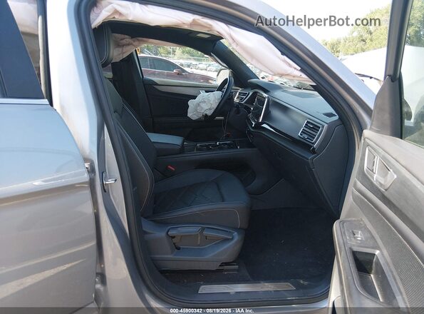 1V2HE2CA9RC216489 2024 VOLKSWAGEN ATLAS Silver Widok wnętrza z przodu