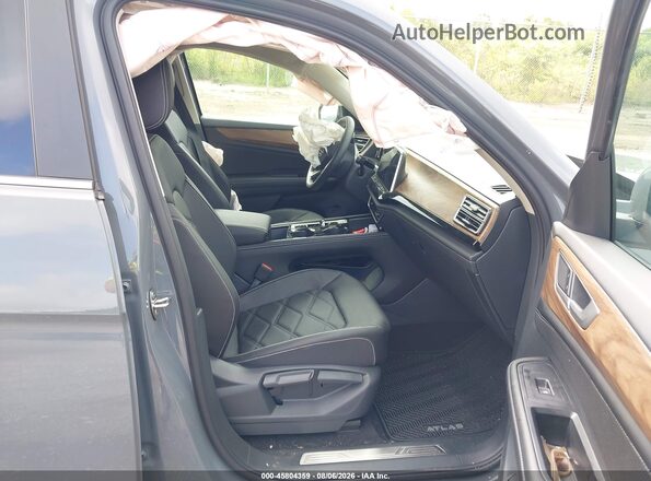 1V2HN2CA7TC539897 2026 VOLKSWAGEN ATLAS Серый Вид салона спереди