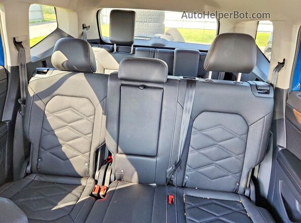 1V2HN2CA7TC580885 2026 VOLKSWAGEN ATLAS Blue Widok tylnych siedzeń
