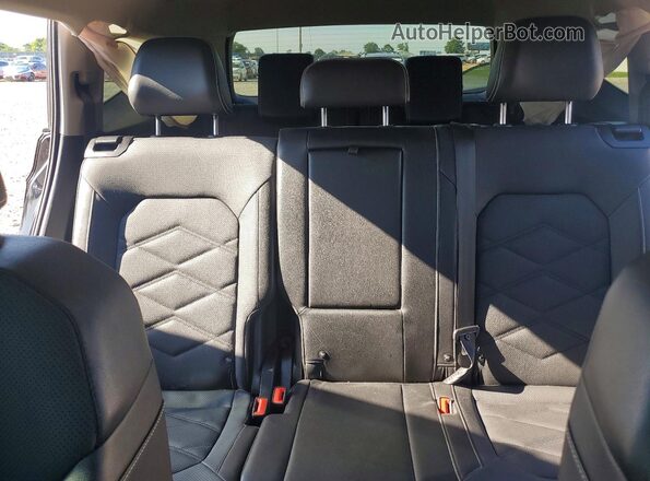 1V2HR2CA0RC531881 2024 VOLKSWAGEN ATLAS Black Rear seats view