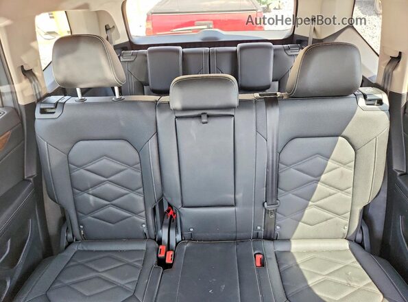 1V2HR2CA0SC523642 2025 VOLKSWAGEN ATLAS Gray Widok tylnych siedzeń