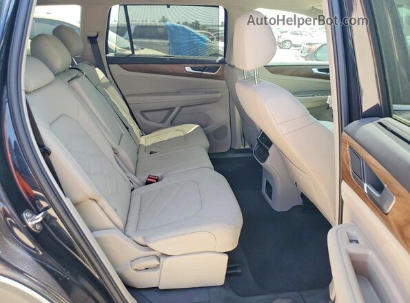 1V2HR2CA0SC565812 2025 VOLKSWAGEN ATLAS Black Widok wnętrza z tyłu
