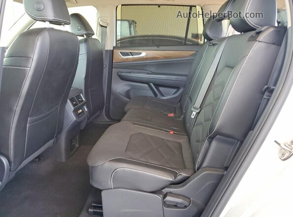 1V2HR2CA3RC554667 2024 VOLKSWAGEN ATLAS White Вид задніх сидінь