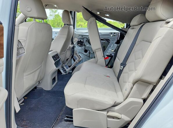 1V2HR2CA5RC593521 2024 VOLKSWAGEN ATLAS White Widok tylnych siedzeń