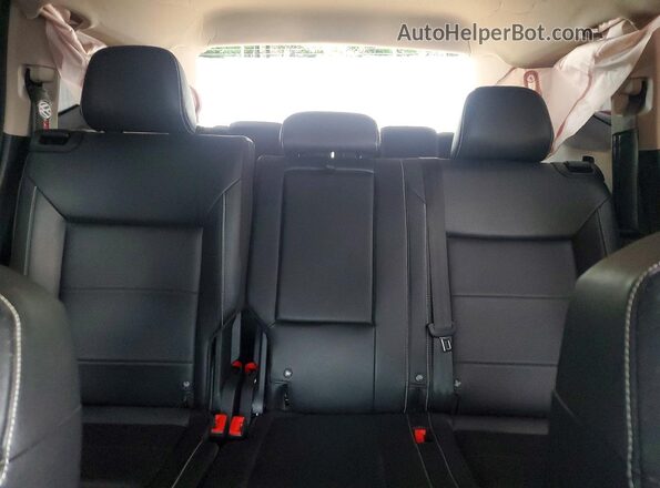 1V2HR2CA7MC552896 2021 VOLKSWAGEN ATLAS Silver Widok tylnych siedzeń