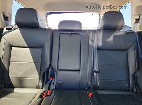 1V2JR2CA0PC525139 2023 VOLKSWAGEN ATLAS White Rear seats view