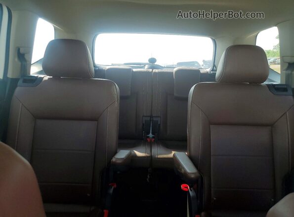 1V2JR2CA7PC533304 2023 VOLKSWAGEN ATLAS White Rear seats view
