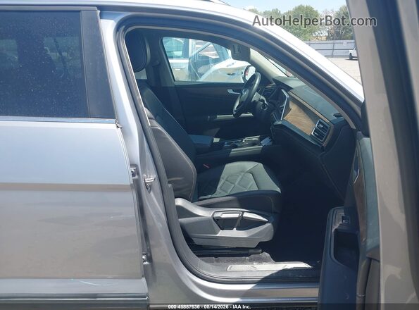 1V2JR2CA7SC529228 2025 VOLKSWAGEN ATLAS Silver Widok wnętrza z przodu