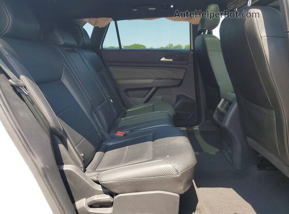 1V2KC2CA8MC203382 2021 VOLKSWAGEN ATLAS White Widok wnętrza z tyłu