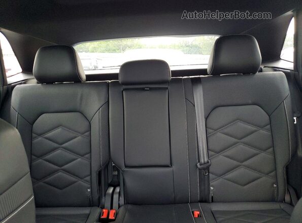 1V2KC2CA8TC212047 2026 VOLKSWAGEN ATLAS Черный Вид задних сидений