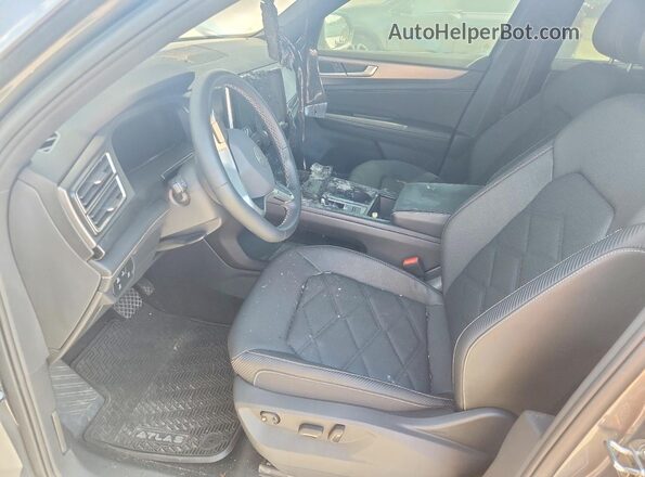 1V2KE2CA7RC240795 2024 VOLKSWAGEN ATLAS Charcoal წინა სალონის ხედი