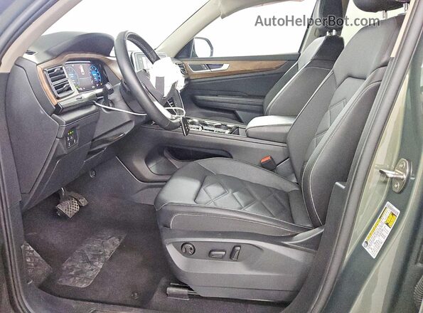 1V2KN2CA7TC514259 2026 VOLKSWAGEN ATLAS Green Вид салону спереду