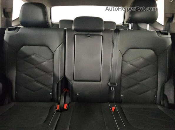 1V2KN2CA7TC514259 2026 VOLKSWAGEN ATLAS Green Вид задніх сидінь