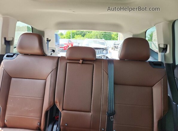 1V2KP2CA1NC508146 2022 VOLKSWAGEN ATLAS White Rear seats view