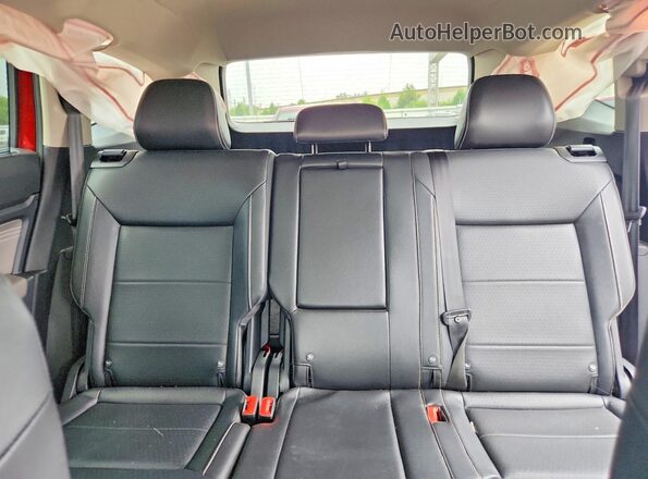 1V2KP2CA3NC509976 2022 VOLKSWAGEN ATLAS Красный Вид задних сидений