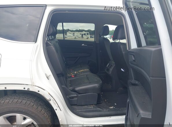 1V2KR2CA0JC561375 2018 VOLKSWAGEN ATLAS White VIN sticker view